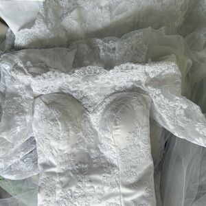 Elegant classic wedding dress, mermaid style